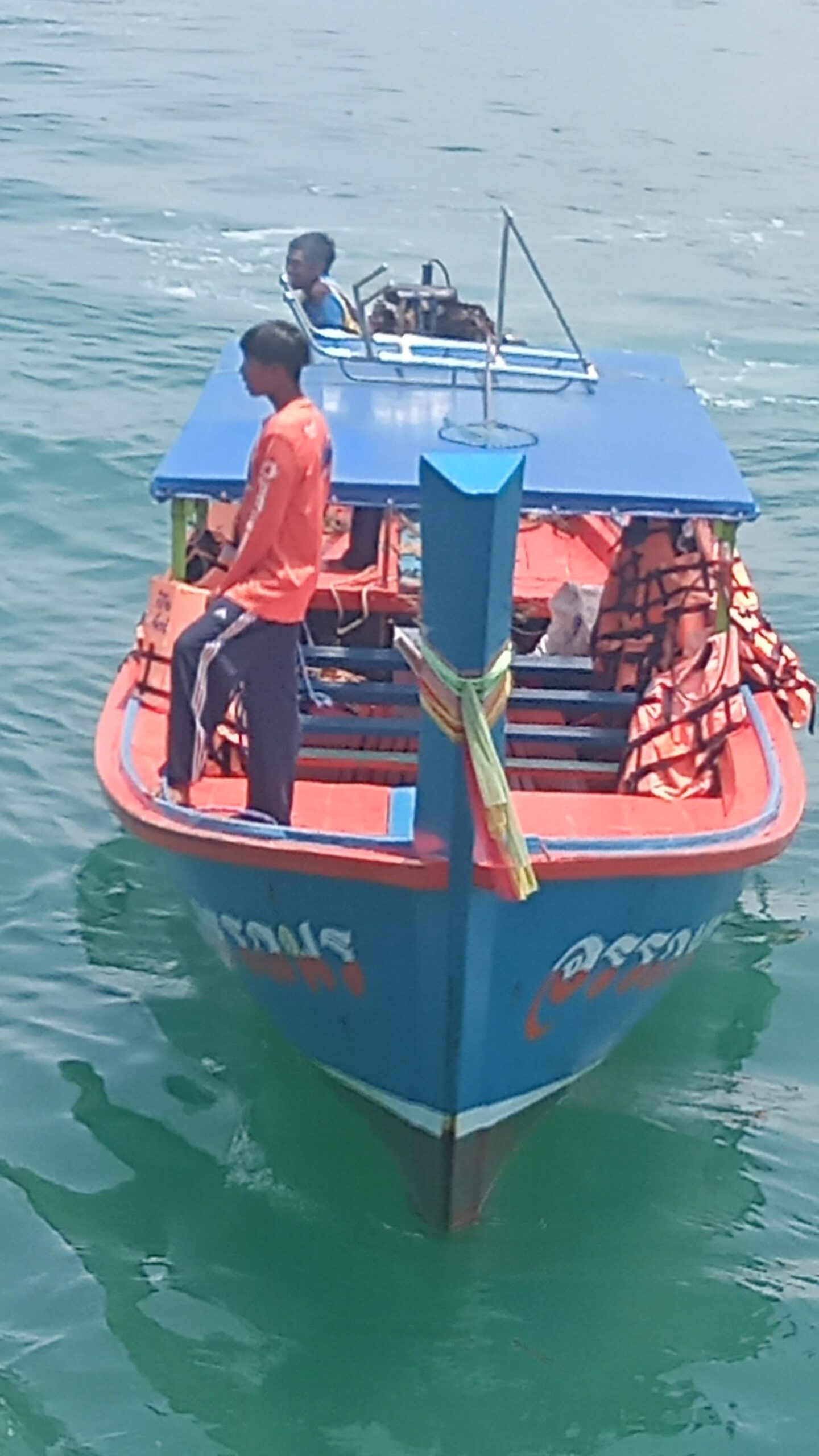 Auf der Suche nach den Tempeln der Flaschen🏝️ Urlaub von der Insel Koh Phayam🦜