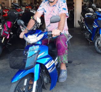 In Suphanburi-lerne ich Yamaha kennen.