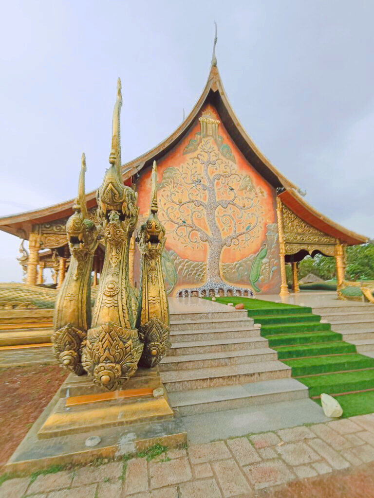 The Beauty of Wat Sirindhorn Wararam